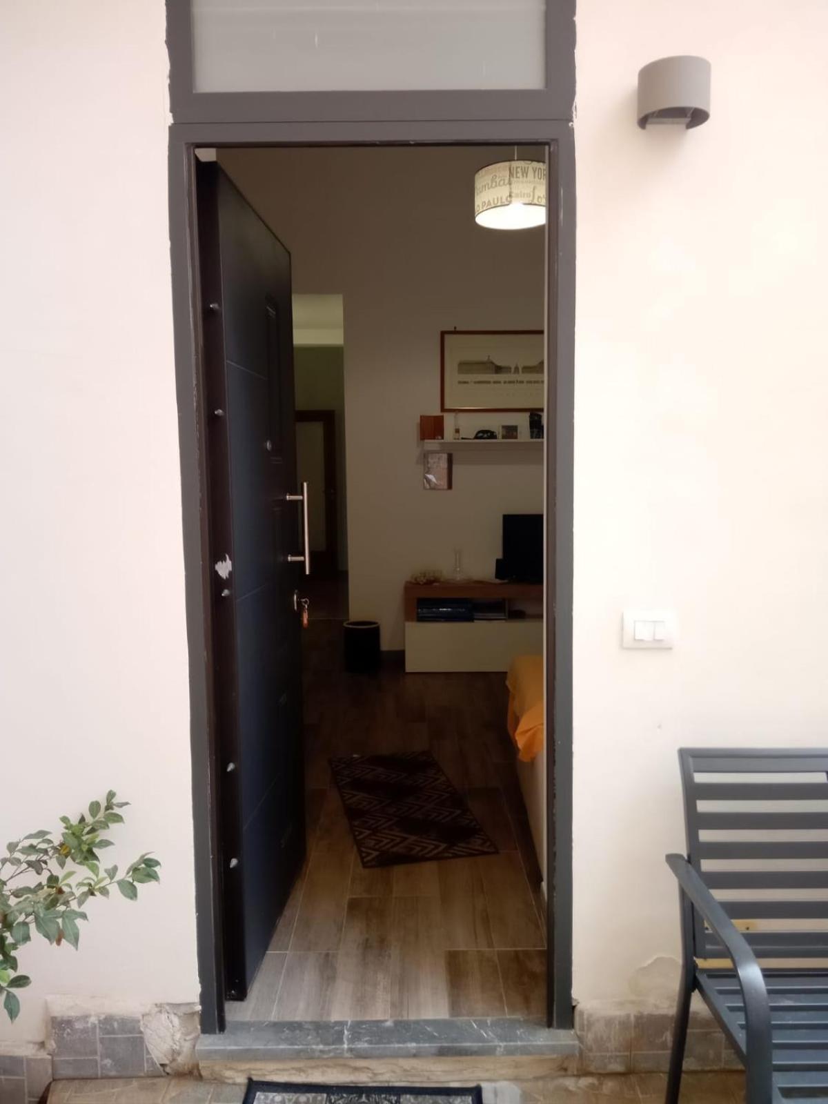Davide Guest House Палермо Экстерьер фото